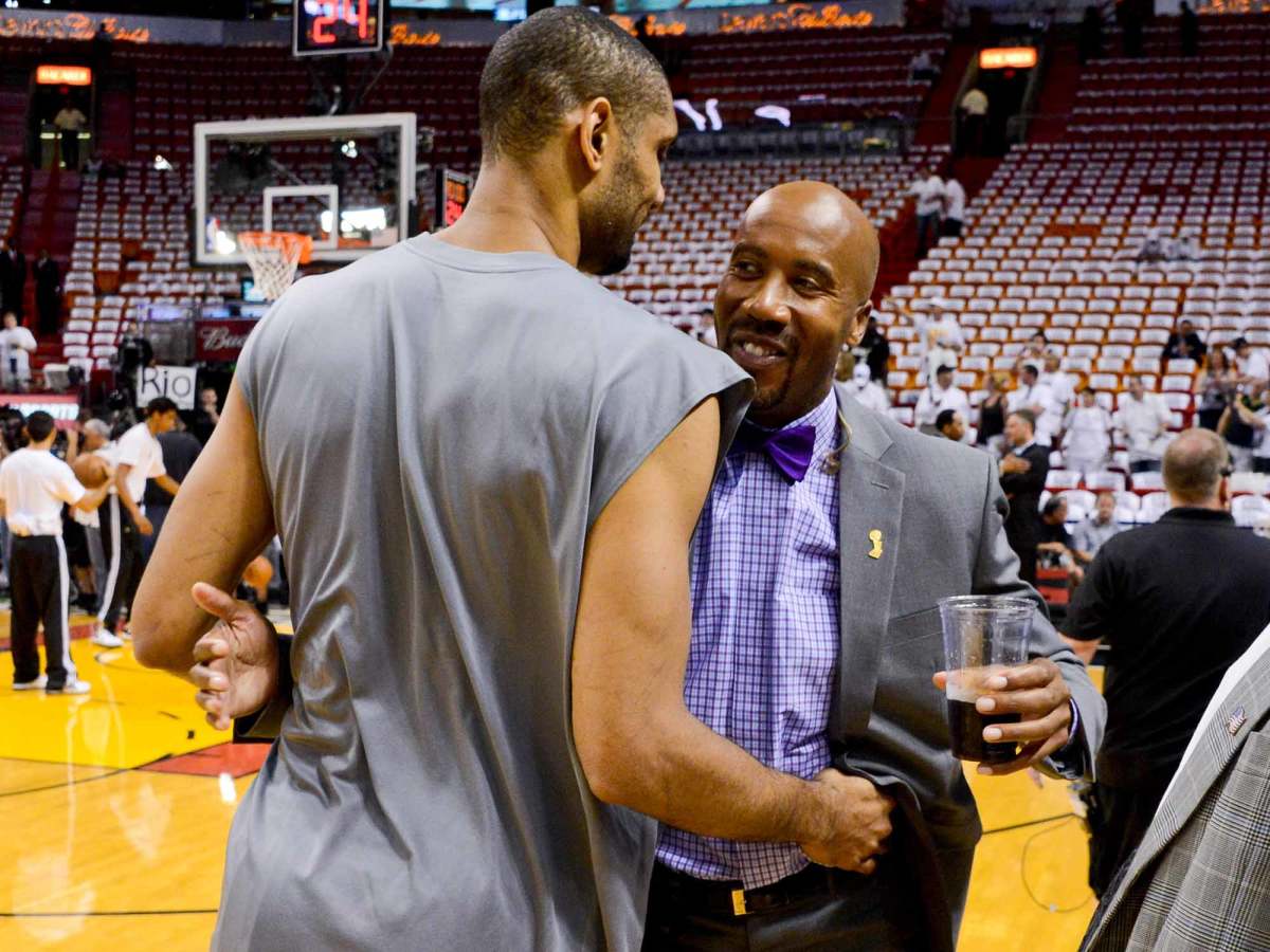 tim-duncan-bruce-bowen.jpg